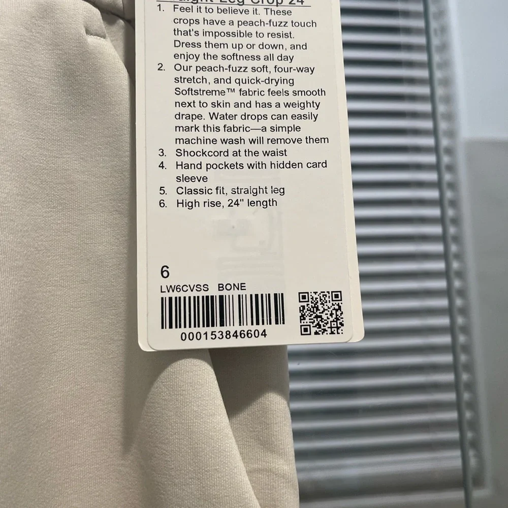 Lululemon Softstreme HR Straight Leg Cropped Pant 24” - Picture 4 of 6